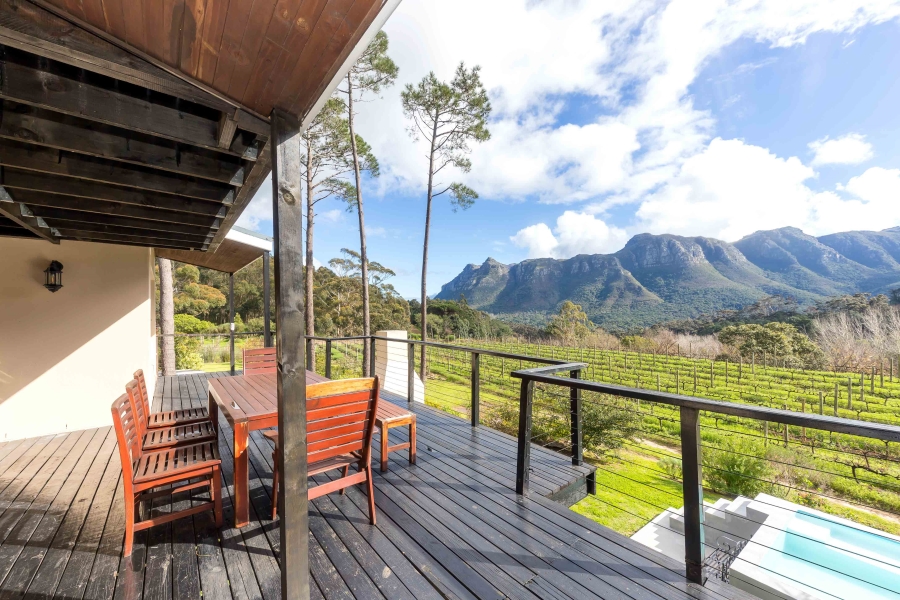 To Let 3 Bedroom Property for Rent in Constantia Nek Estate Western Cape